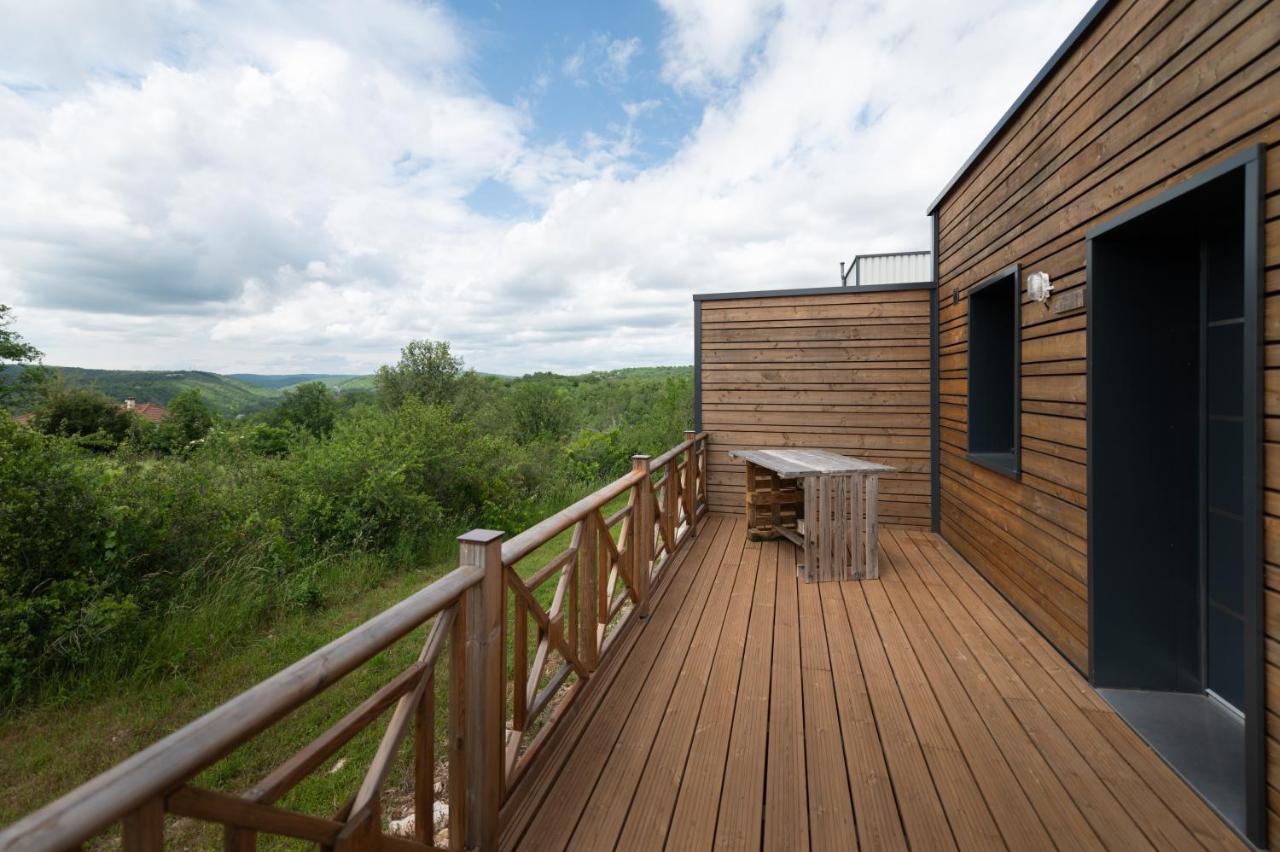 Lot En Dock 3 Logements Atypiques Et Ecologiques En Vallee De La Dordogne Souillac Exterior foto